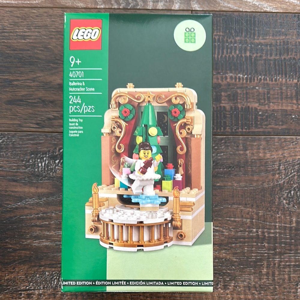 LEGO Nutcracker Scene Set - Multicolor